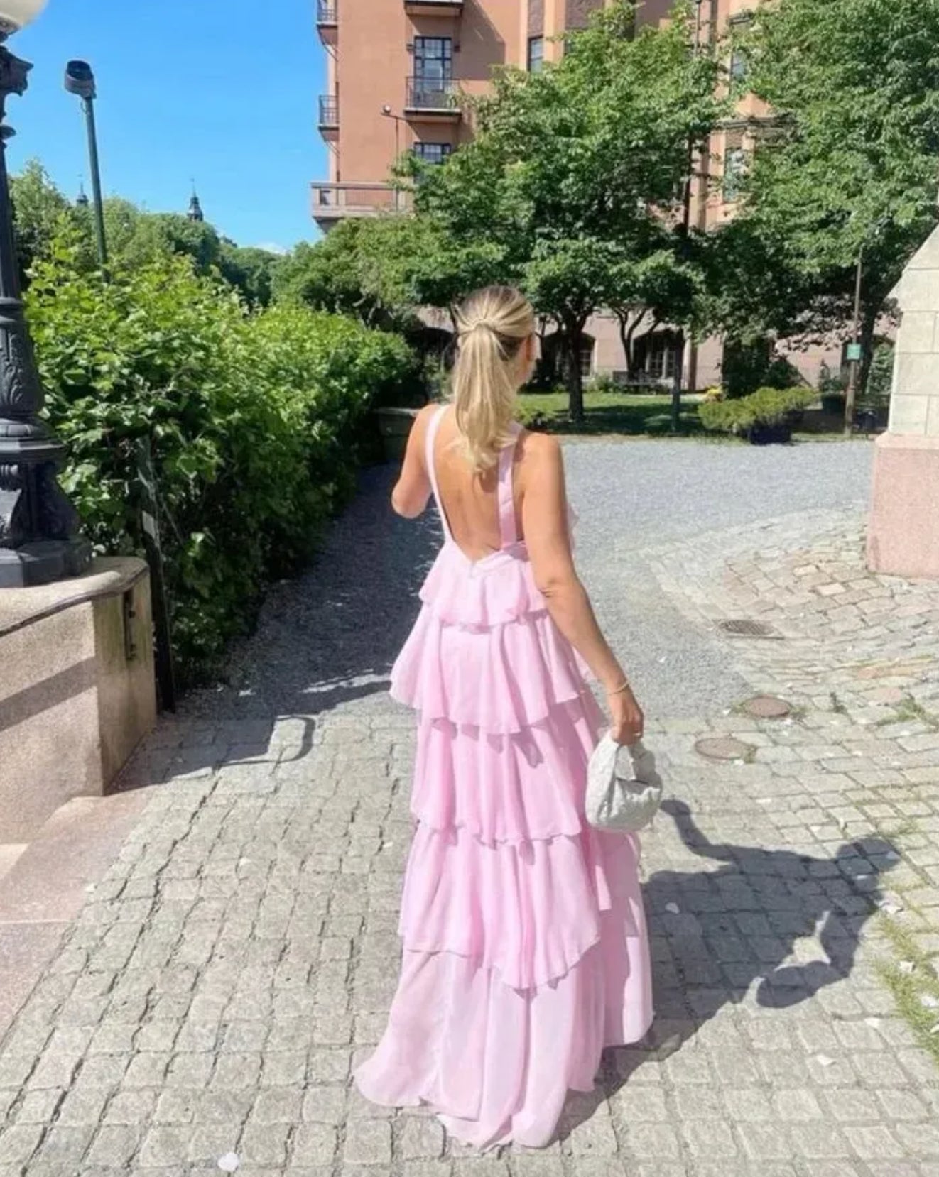 FLOWER RUFFLE HALTER