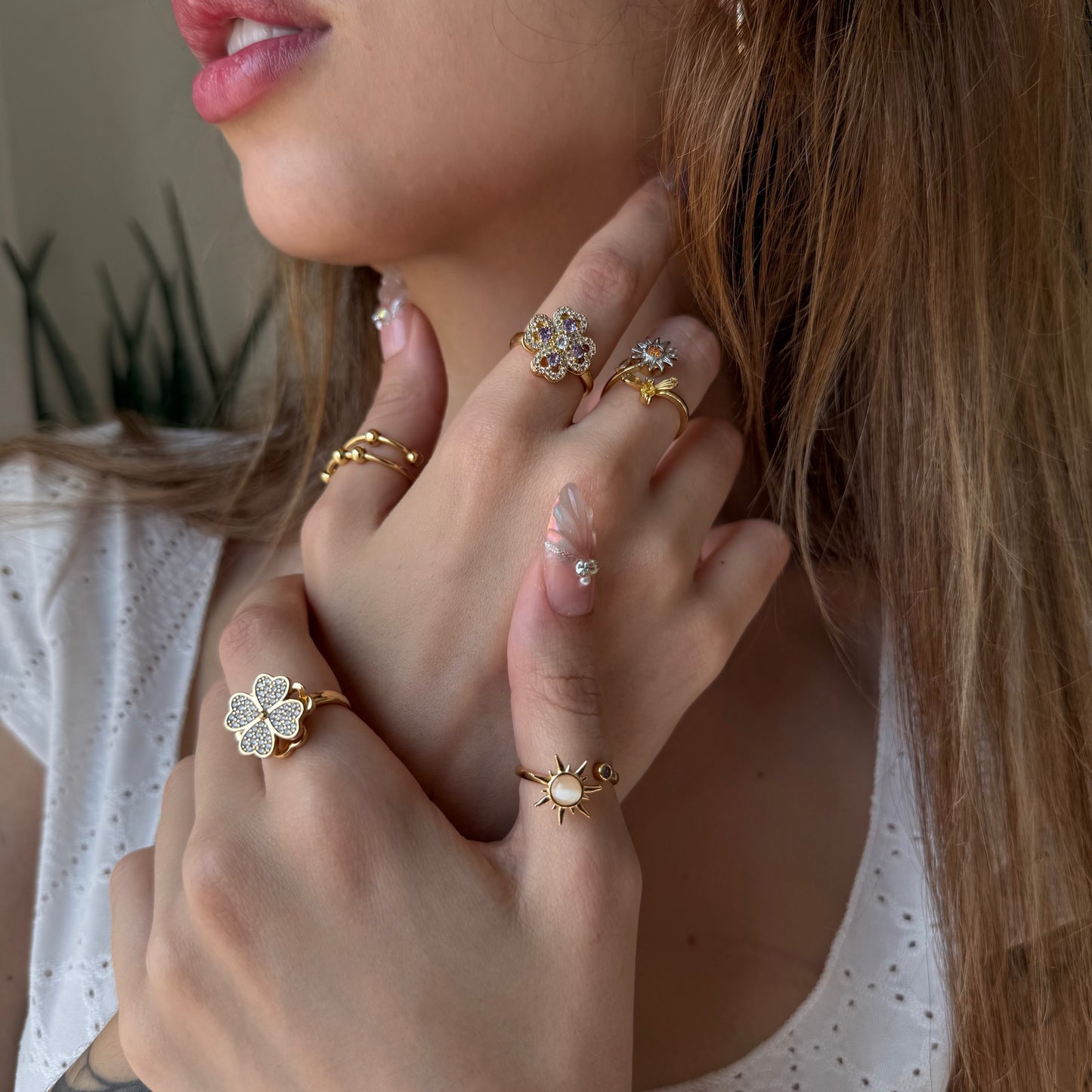 ADJUSTABLE ANTI-STRESS RING